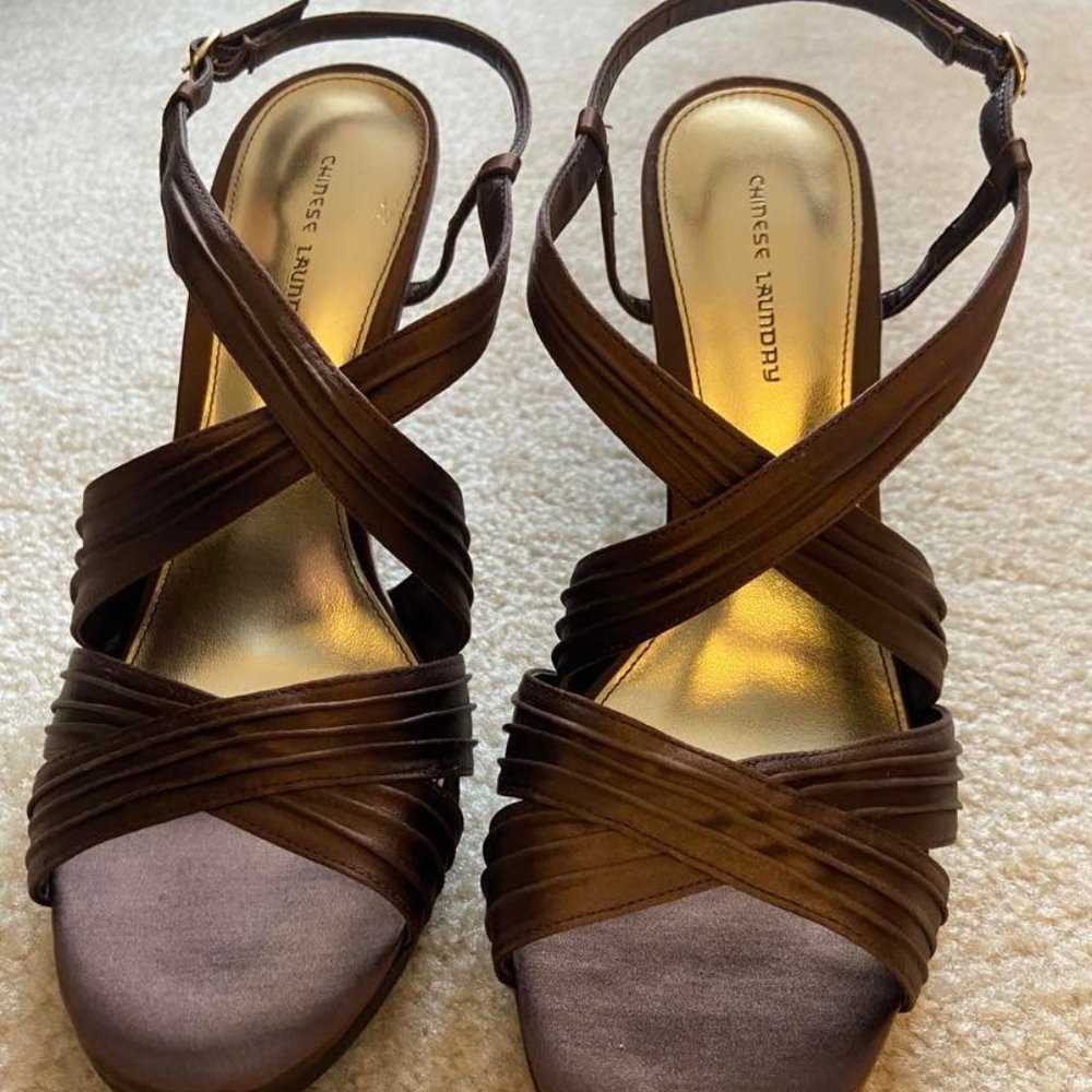 Chinese Laundry Open Toe Sandals 10M